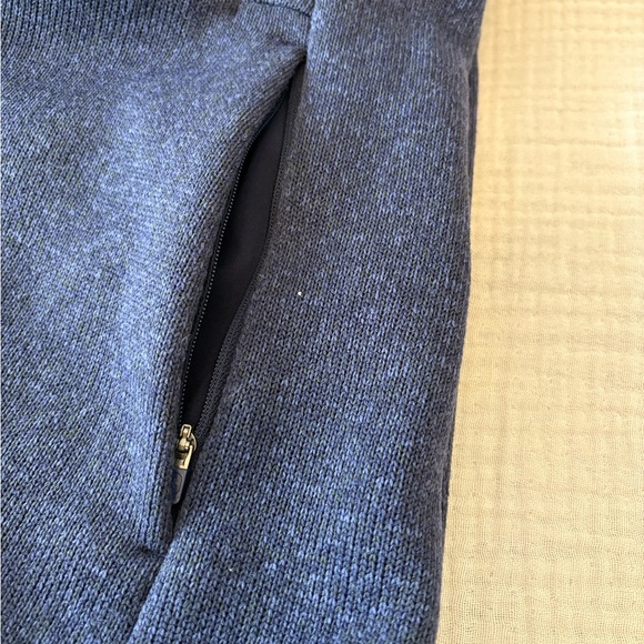 Figs Women’s Deep Blue Vest - Picture 5 of 6